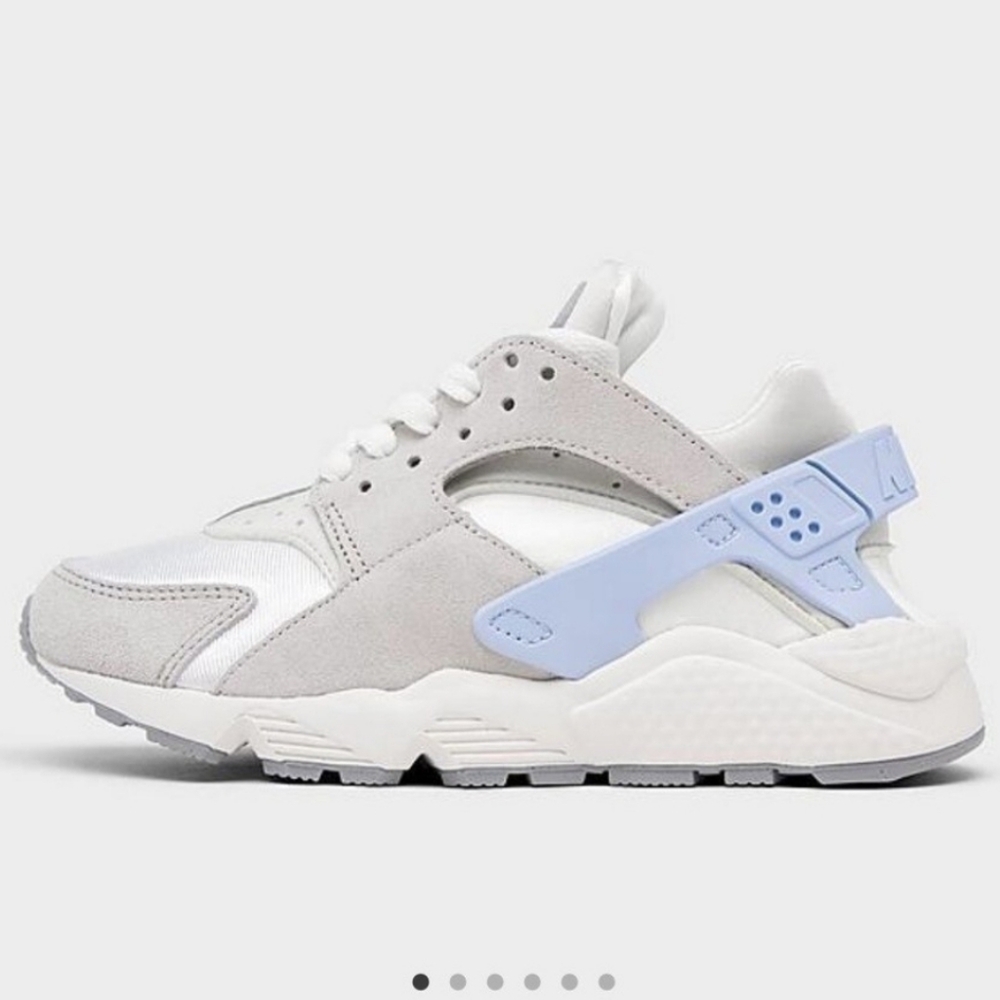 Nike Air Huarache Sneakers in Gray and Blue Size 8.5